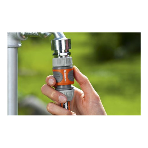 Raccord de tuyau avec vanne de régulation de Gardena : l'embout Gardena  pour une régulation pratique de l'eau à l'extrémité du tuyau (2819-20)