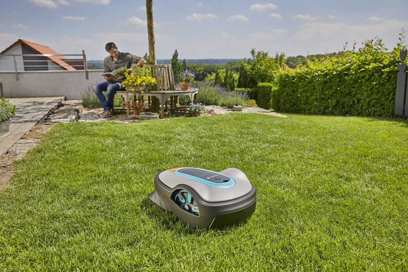 Gardena Tondeuse robot smart SILENO life 1000 surfaces 1000 m2