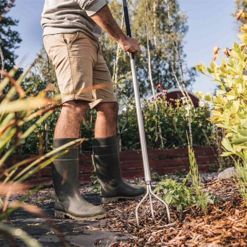 Cultivateur pour ameublir la terre compacte - FISKARS