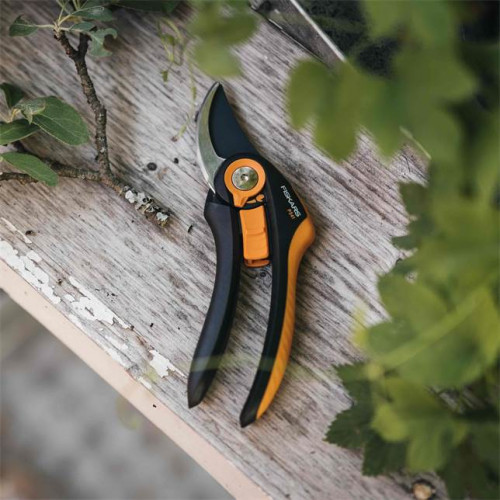 Fiskars Sécateur Plus? SmartFit? P541 à lame franche Ø 24 mm - à o