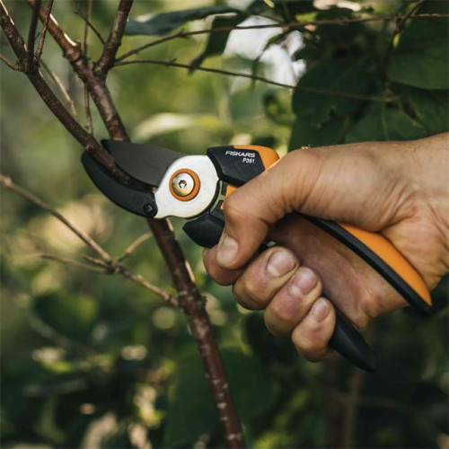 FISKARS - Sécateur de jardin à crémaillère à poignée tournante