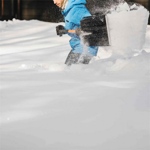 Pelle poussoir à neige télescopique X-series - poignée coudée en forme de D - FISKARS