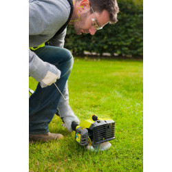 Coupe-bordures à essence RYOBI Rlt26c l.43 cm, 26 cm³ - RYOBI