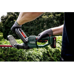 Taille-haies 18 V sans fil HS 18 LTX 55 2x2,0 Ah Li-Power, SC 30 - Metabo