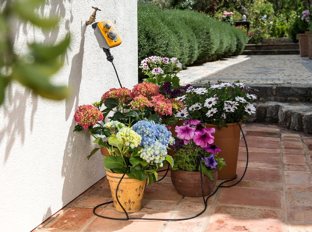 Kit de micro irrigation Hozelock pour 25 pots + programmateur Sensor plus - vue 2