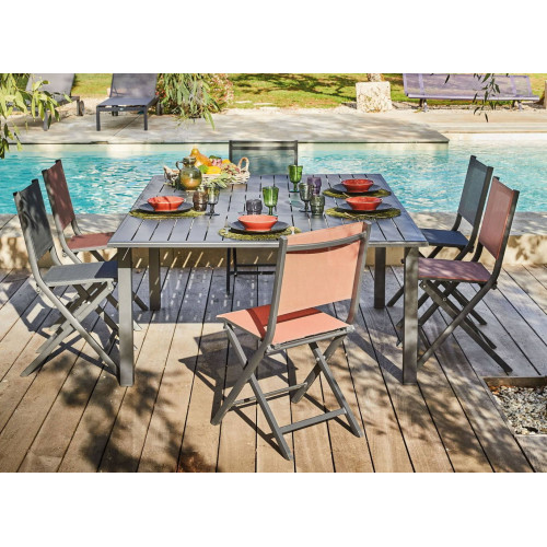 Housse de table de jardin rectangulaire grise 200 x 130 cm