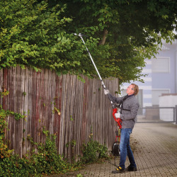 Taille-haies Télescopique électrique GC-HH 90/2046 T - jusqu'à 2,6 m + chaîne et sangle RECONDITIONNE - EINHELL 