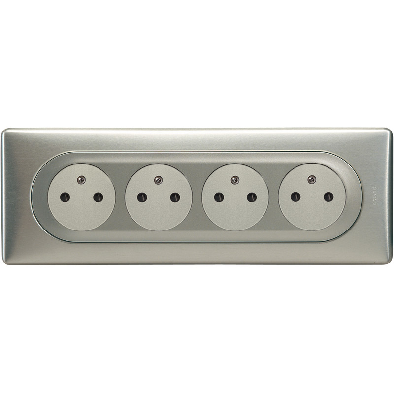 Celiane kit 4 prises de courant encombrement réduit titane