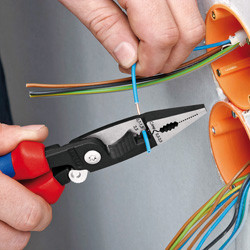 Pince multifonctions pour installations électriques - KNIPEX 