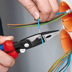 Pince multifonctions pour installations électriques - KNIPEX