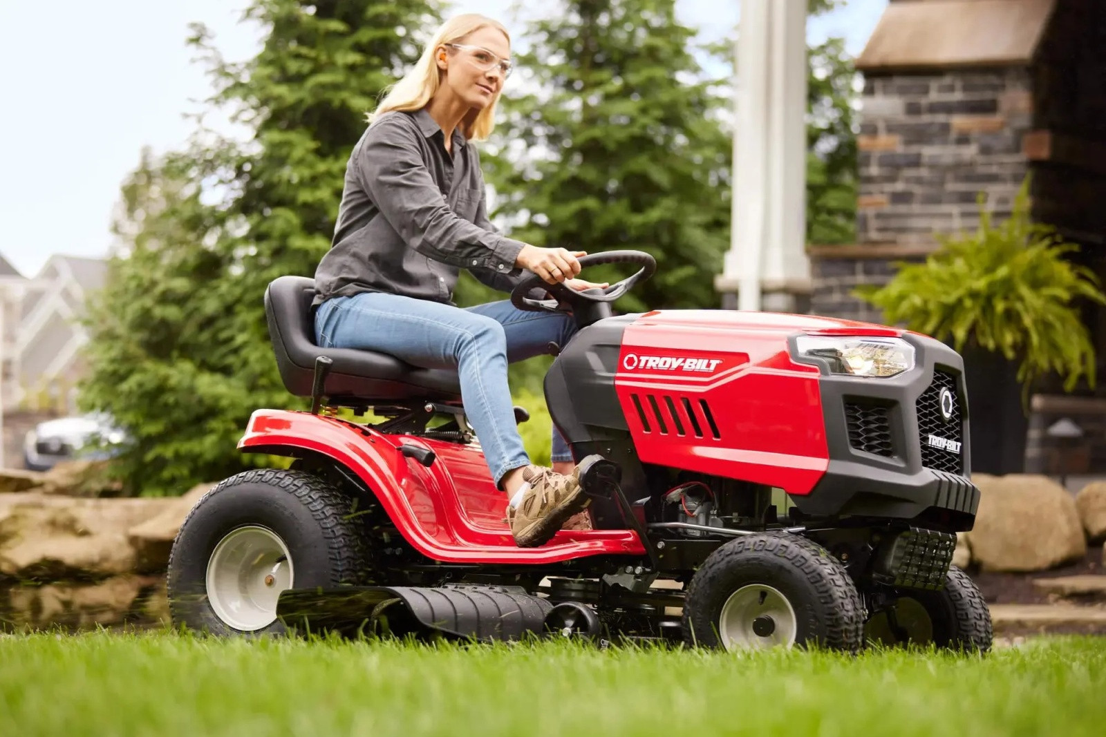 Troy Bilt Tondeuse autoportée Pony ramassage intégré 92TR SELECT,