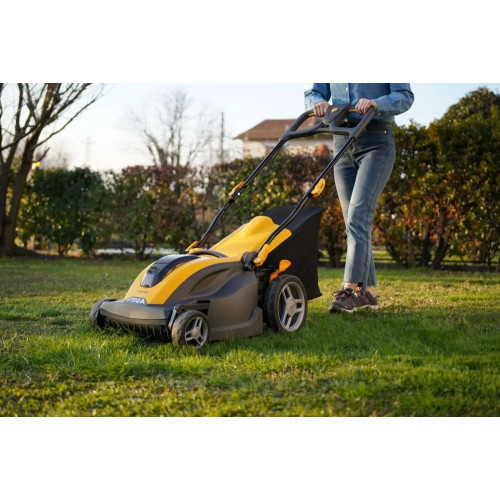 Tondeuse sans fil silencieuse - Combi 344e Kit - largeur coupe 42 cm - jaune - Stiga
