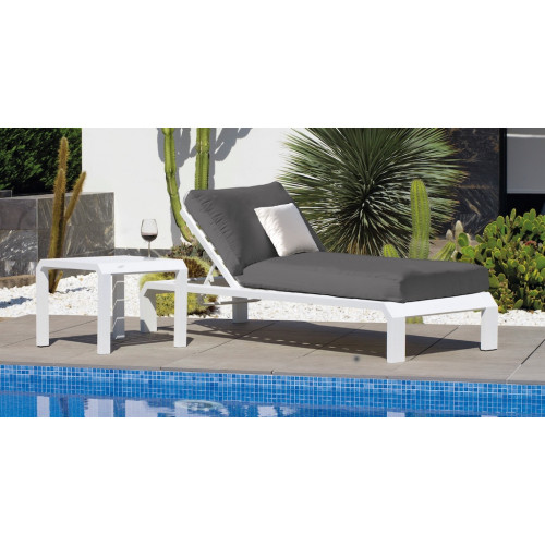 Bain de soleil avec table d’appoint – ZAFIRO-12 – Structure aluminium anthracite – Coussin LUX blanc - HEVEA