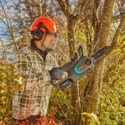 Tronçonneuse à batterie – PowerSaw 25/18V P4A – Guide 25 cm – Chaîne 3/8” - GARDENA