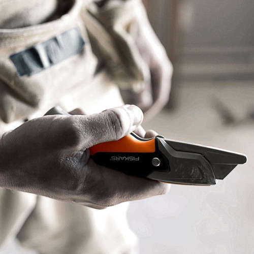 Cutter à lame fixe CarbonMax - FISKARS