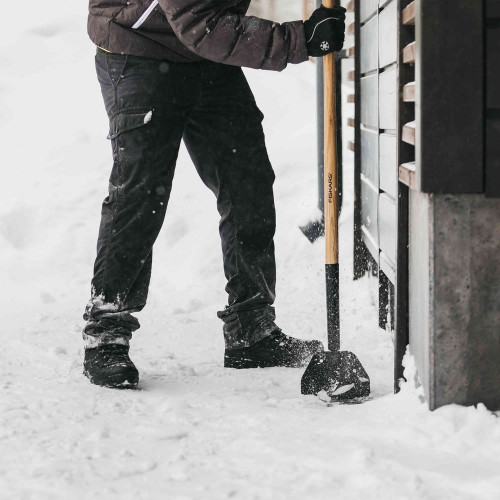 Racloir à glace - Largeur 17,5 cm - Manche bois certifié FSC 100% - FISKARS