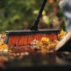 Balai Multi-usages -Solid L - FISKARS