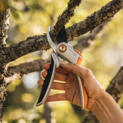 Sécateur Plus? à lame franche en métal P531 - Ø 24 mm - poignée FiberComp? - FISKARS