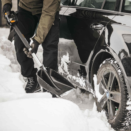 Pelle à neige télescopique pour voiture X-series  - poignée coudée en forme de D - FISKARS