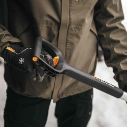 Poussoir à neige télescopique X-series  - poignée coudée en forme de D - FISKARS