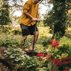 Plantoir à bulbes sur pied Ergo - manche acier - Longueur: 100 cm - FISKARS