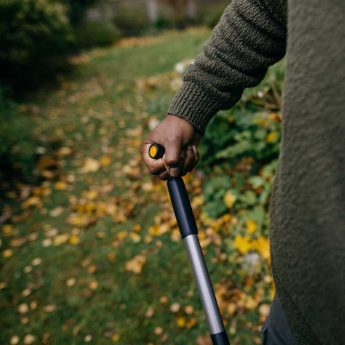 Pelle-râteau Ergonomic - FISKARS