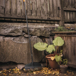 Balai à feuilles Solid (taille M) - FISKARS