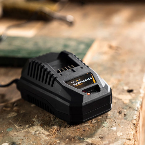 Chargeur rapide batterie 18V 4.5A - Maxxpack - charge ultra rapide - universel - Batavia