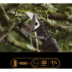 Coupe-branche télescopique (outil seul), à batteries amovibles 12V-4 Ah - portée 6m, diam. de coupe 32mm, tête réglable 230° - FISKARS