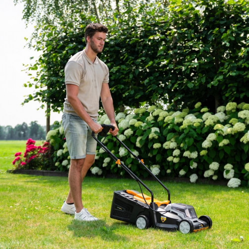 Tondeuse sans fil - Maxxpack 18V - Largeur de coupe 32 cm - 200 m² - Batavia