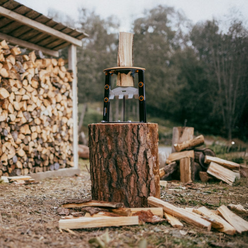 Appareil à bois d’allumage - X-Series L - fendage sécurisé des grosses bûches - FISKARS
