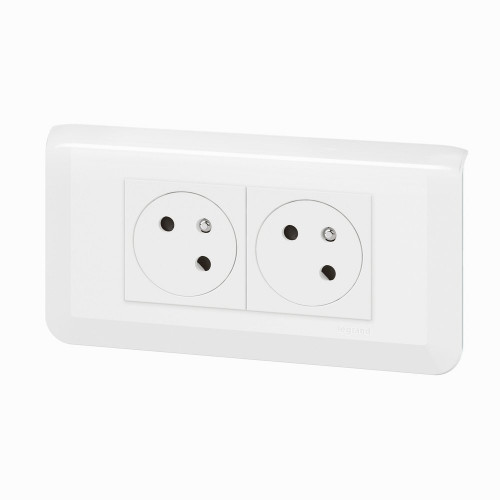 PRISE 2P+T PRECABLE+BOITE ENCASTREMENT BLANC - LEGRAND