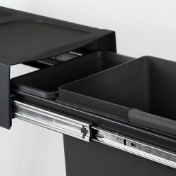Poubelle de tri Emuca Recycle 20 L - fixation bas de caisson extraction manuelle noir - EMUCA