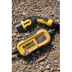 Chargeur portable véhicule électrique Type 2 7 m - 3,7 kW avec prise 16 A - DeWALT