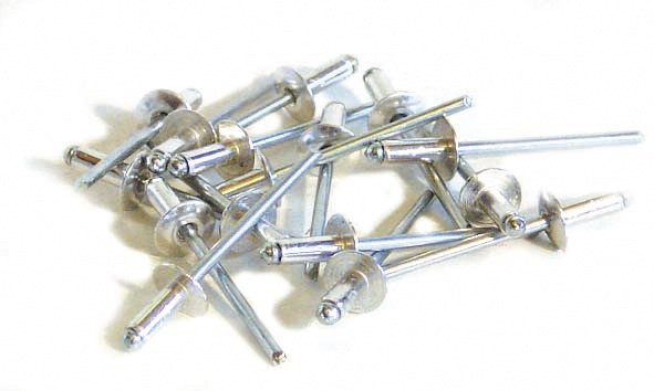 50 rivets alu / acier à tête plate Ø 4,8 x 18 mm