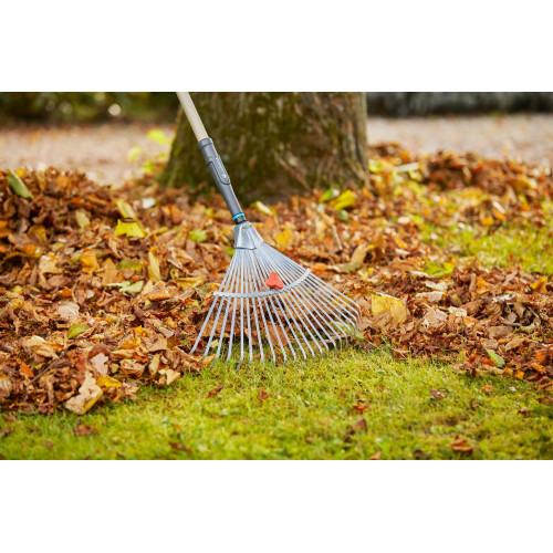 Balai à gazon réglable NatureLine - GARDENA