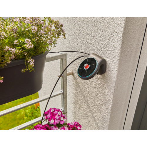 Solution d'arrosage automatique solaire aquaBloom - GARDENA