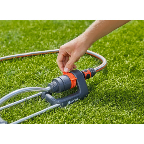 Arroseur oscillant Aqua S - arrosage : 90 à 220 m² - portée 7 à 17 m - largeur max. : 13 m - GARDENA