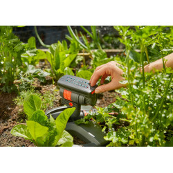Arroseur oscillant AquaZoom compact - petites surfaces - portée 3 à 16 m - largeur 3 à 12 m - GARDENA