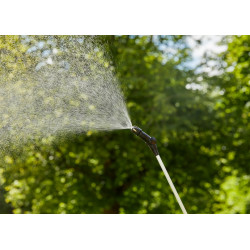 Pulvérisateur à pression sur batterie EasyPump 5L - GARDENA
