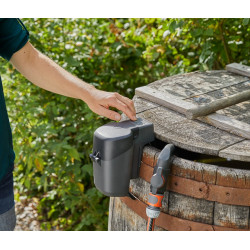 Pompe pour collecteur d'eau de pluie 2000/2 18V P4A - GARDENA