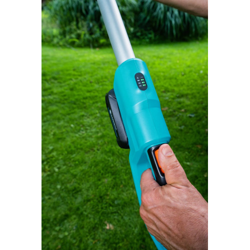 Taille-haies sur perche THS 42/18V P4A - GARDENA