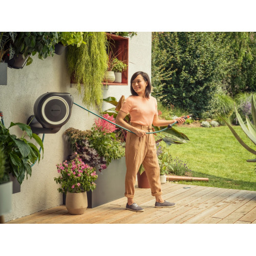 Dévidoir automatique mural RollUp M 20 m - GARDENA