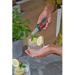 Sécateurs GripCut à lames aiguisées et pointues - GARDENA