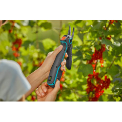 Sécateur AssistCut à lames franche - GARDENA