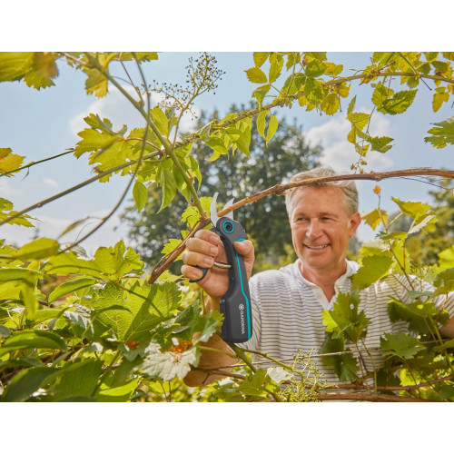 Sécateur AssistCut à lames franche - GARDENA