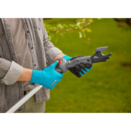 Coupe-branches HighCut 250/18V P4A sur batterie - Coupe Ø 28 mm - L. 2557 mm - GARDENA
