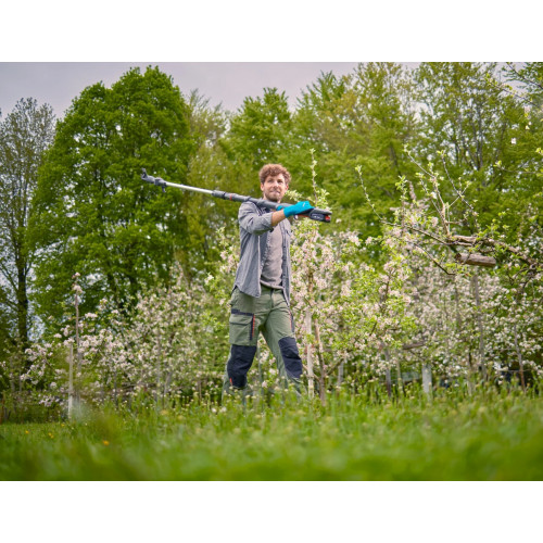 Coupe-branches HighCut 360/18V P4A sur batterie - Coupe Ø 28 mm - L. 3599 mm - GARDENA