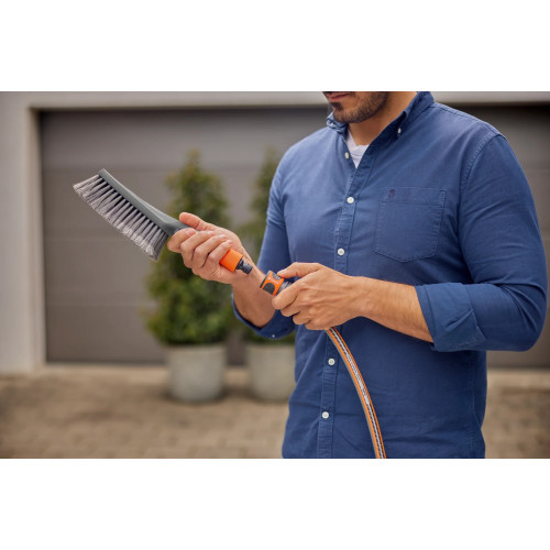 Brosse de lavage à main S souple - GARDENA