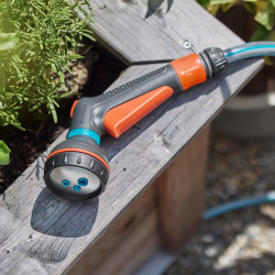Pistolet d’arrosage multi-applications - Classic - 4 jets - Raccord Aquastop inclus - GARDENA